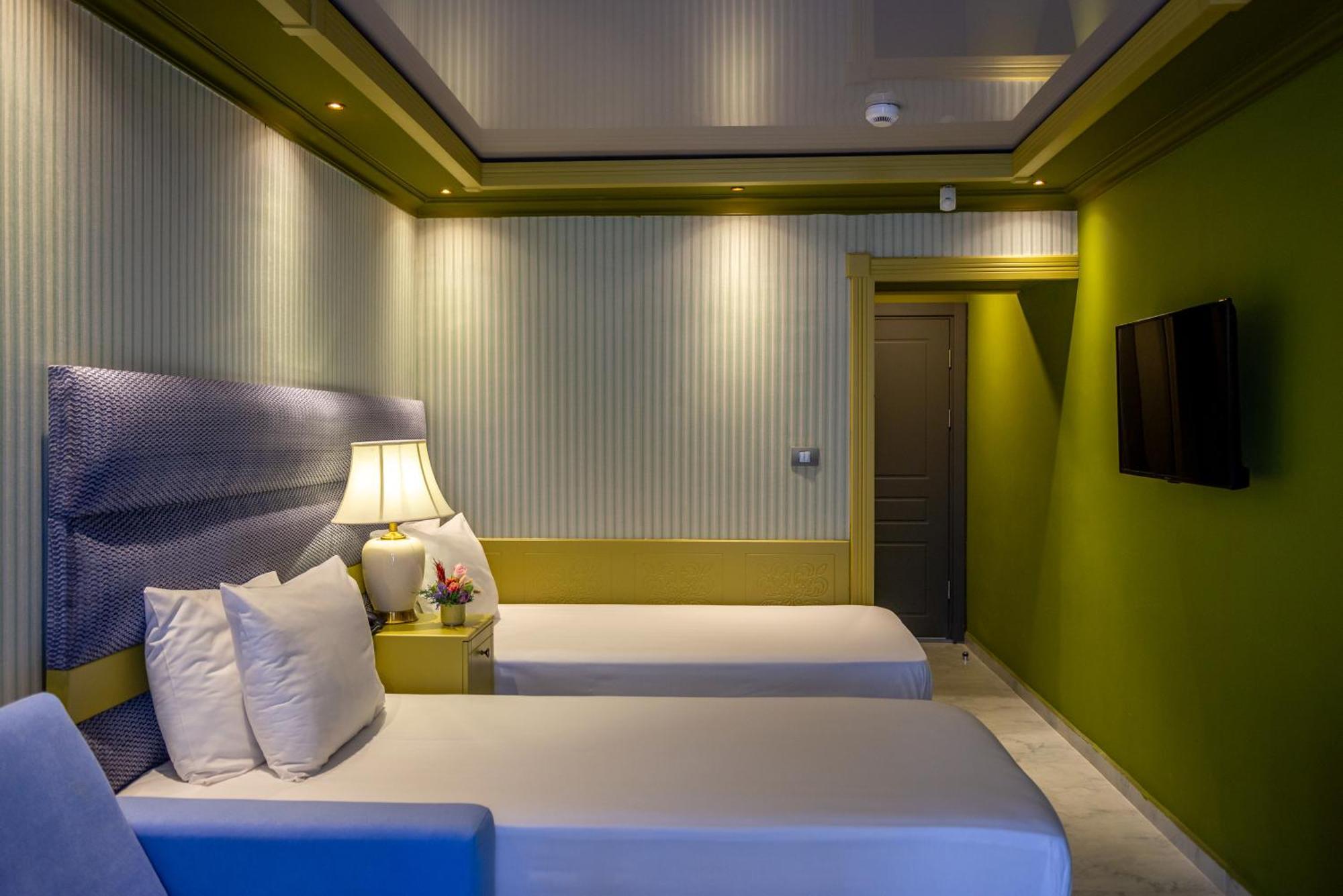 Hotel Craiova By Phoenicia Blue View オリンプ エクステリア 写真